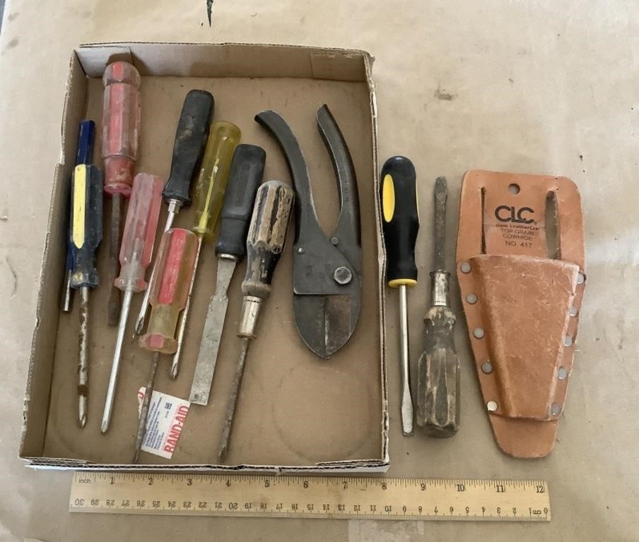 Assorted tool lot