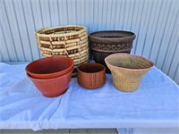 Mixed Lot Basket And Plastic Planter