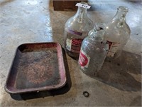 Very Rusty Coca-Cola Tray & (3) Glass Jugs