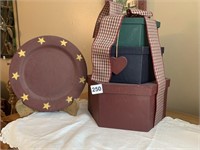 STAR ACCENT PLATE AND STACKING BOXES W/ RIBBON