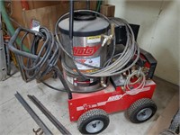 Hotsy Hot Water Pressure washer 795SS