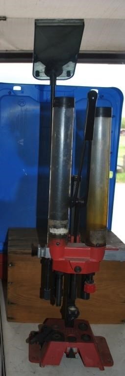 Pacific DL 155 shotshell press with primer feed