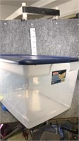 58 qt tote with lid