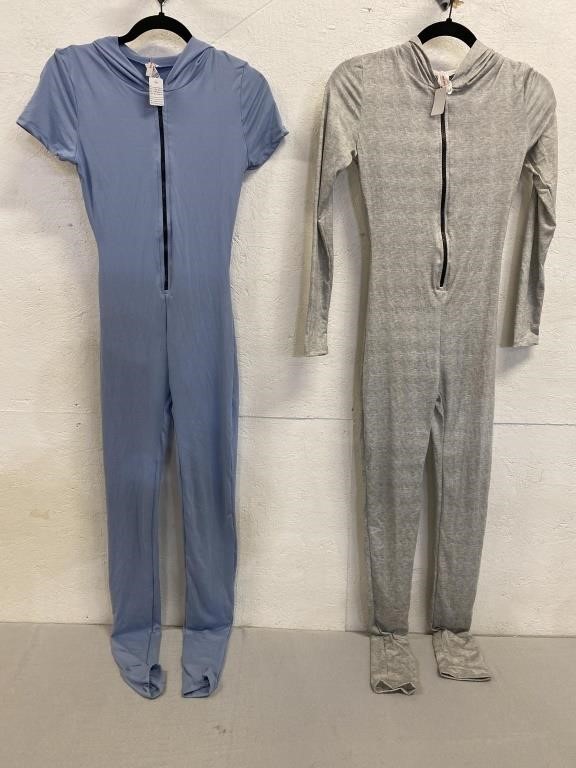 Best Cody Size Medium Jumpsuits NWT