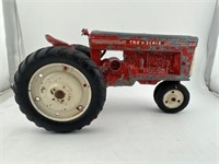 Vintage Carter Tru-Scale 560 Toy Tractor