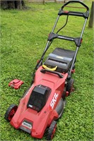 SKIL PM490 Battery-Powered Lawn Mower