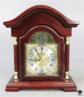 Daniel Dakota Wood Quartz Clock
