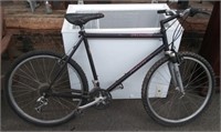 Rockhopper Specialized 21 Speed Bicycle-tires good