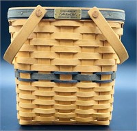 Longaberger Collectors Club Member Basket 10”