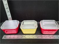 3 Small Pyrex Containers & Lids