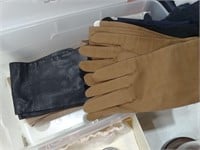Mixed Variety Lot of Women's Gloves