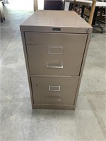 2 drawer filling cabinet no key 15x28x29