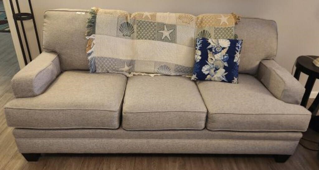 SMITH BROTHERS 3 CUSHIONED UPHOLSTERED SOFA