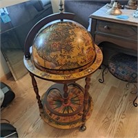 World Bar Globe