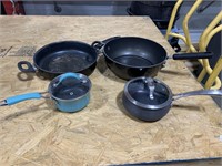 Pots and pans 6 to 7in diameter for pots 11in