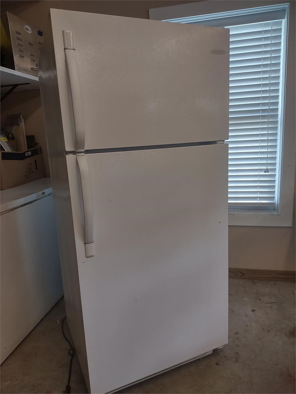 Refrigerator Frigidaire 66x30x31
