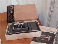 Vintage Poliroid Camera