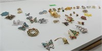 Qty of Brooches & Pins