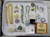 tray lot of braclets, brooches, necklaces, and