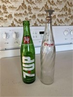 Vintage Pepsi and 7 Up glass bottles