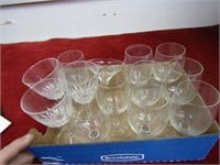 (12)Wine glasses.