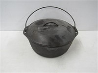 Cast Iron Dutch Oven