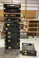 Wire mobile bakers rack w/13/plastic SaraLee