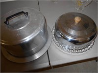 2 Cake Platters with Covers