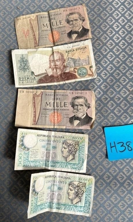 343 - LOT OF FOREIGN CURRENCY (H38)