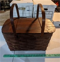 Vintage Pincic Basket