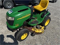 JOHN DEERE L120 LAWN MOWER