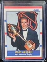 1990 Score Mark Messier Hart Memorial Trophy #360