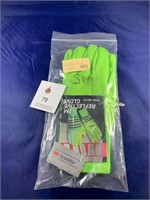 Pair of 3M Protective Gloves in lime green s/m