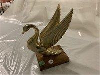 Swan Metal Hood Ornament