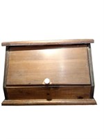 Vintage Wooden Breadbox with White Knob - Retro Ki