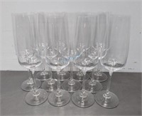 DOZEN FLUTED CHAMPAGNE GLASS, 8OZ - 10OZ