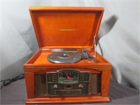 ~ Vintage-Look Crosley Radio / Turntable /