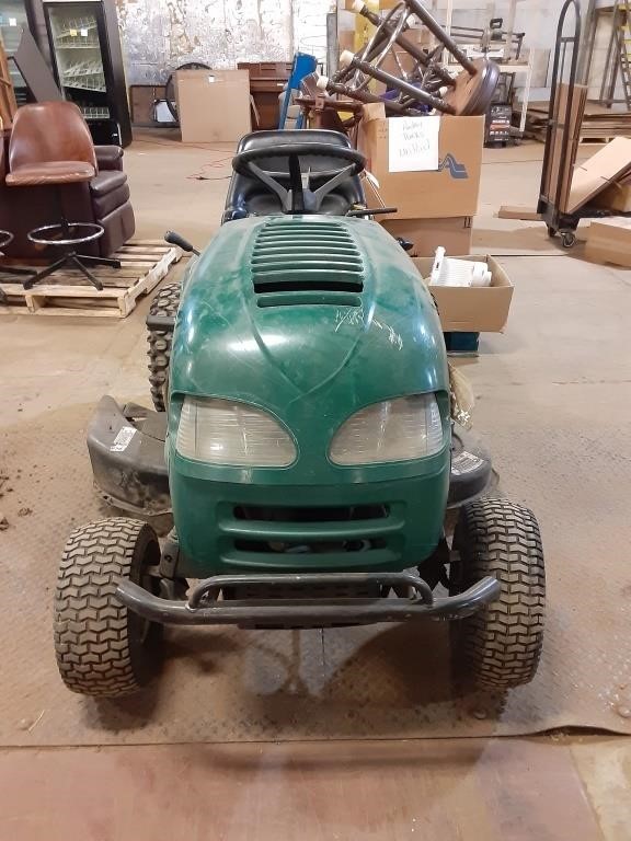 Yard Machine Riding Mower w/46" cut