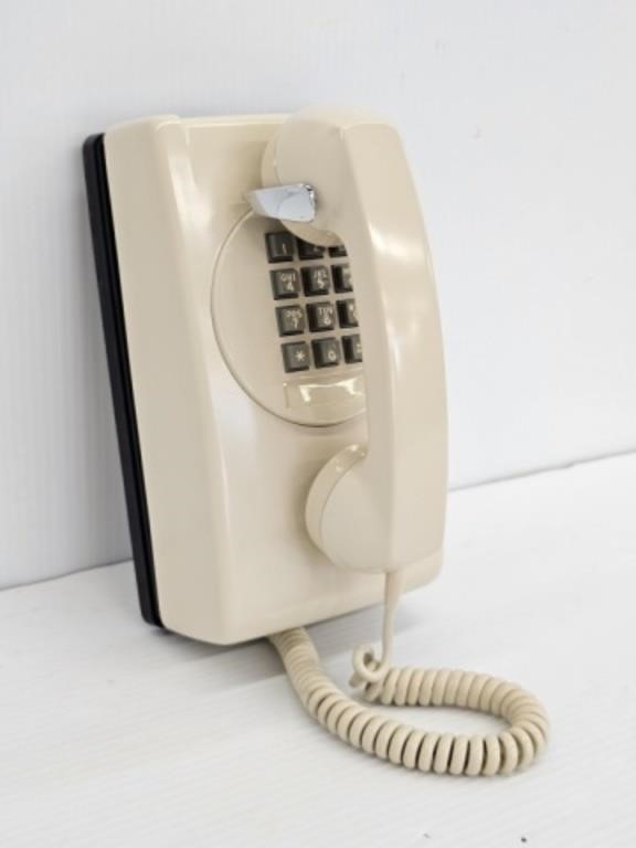 VINTAGE NORTHERN TELECOM TELEPHONE - IVORY