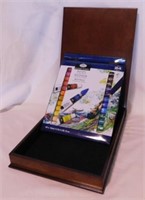New acrylic paint set - Wooden box -