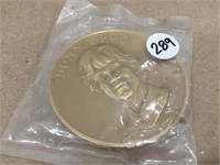 Vintage Bronze Donna Pope Medal