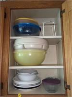 Mixed Dish Lot Plates, Bowls W/ Lids & More