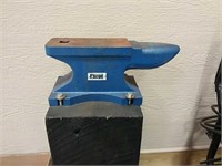 Central Forge Anvil on stand