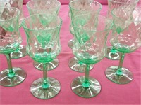 10 Green Depression Wine Glasses/Water Goblets