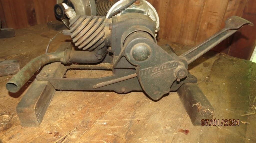 Vintage Maytag-kickstart Motor