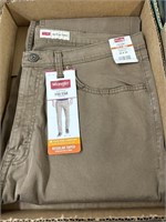 New Wrangler jeans size 36/30