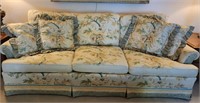 Designer Drexel Sofa with 4 throw cushions