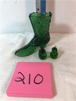 Green glass boot & 2 birds