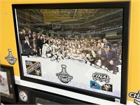 FRAMED PENGUINS 2016 CHAMPIONS PHOTO ON ICE 22 X