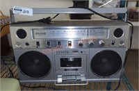 Zenith stereo am FM cassette boom box corded or